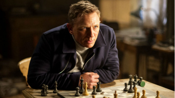 Daniel Craig
