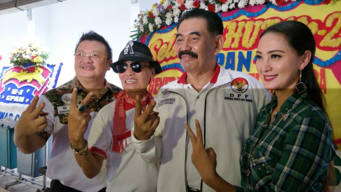 Brigjen Pol (Purn) Siswandi (kedua dari kanan) di HUT GPAN