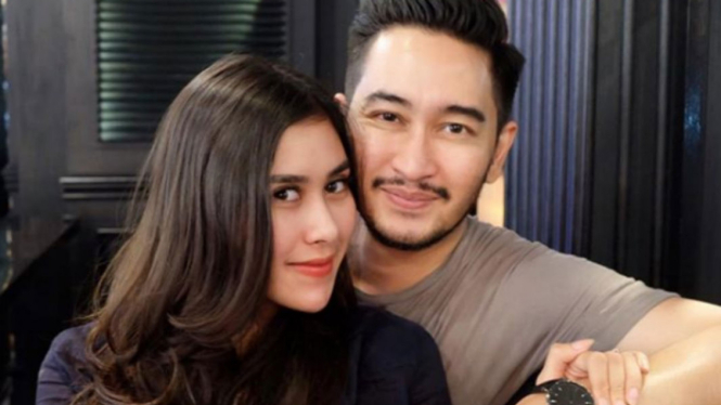 Syahnaz Sadiqah dan Jeje Govinda 
