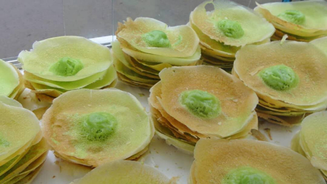 Kue tete.