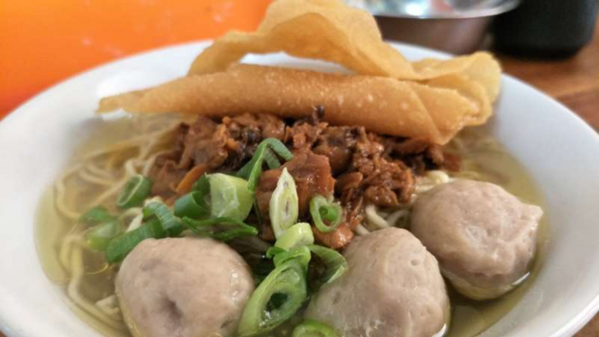 Ilustrasi mie ayam bakso