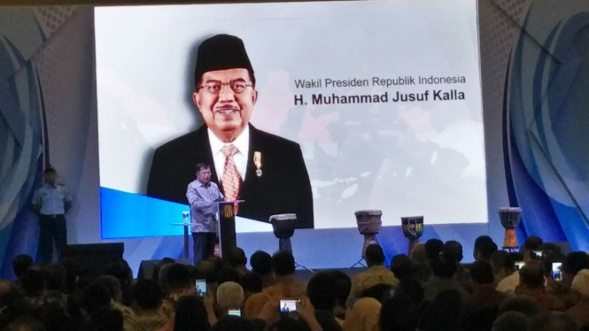 Wapres Jusuf Kalla di acara Apindo, di Hotel Grand Sahid Jaya.