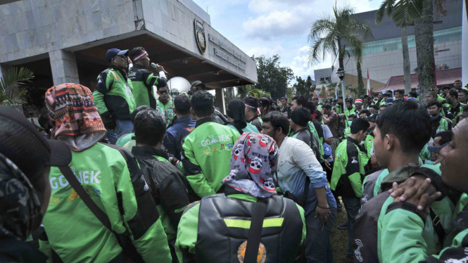 Ilustrasi ojek online.