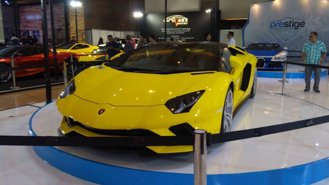 Lamborghini Aventador S Roadster
