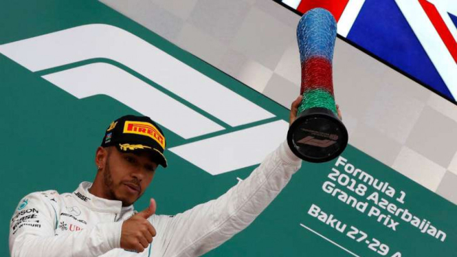 Pembalap Mercedes, Lewis Hamilton juara F1 GP Azerbaijan.