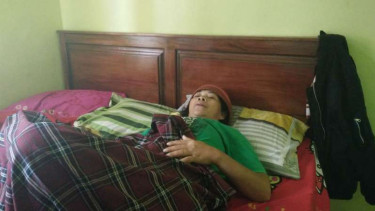 Anastasia Lit tergolek lemah di rumah kerabatnya di Kelurahan Mbaumuku Ruteng