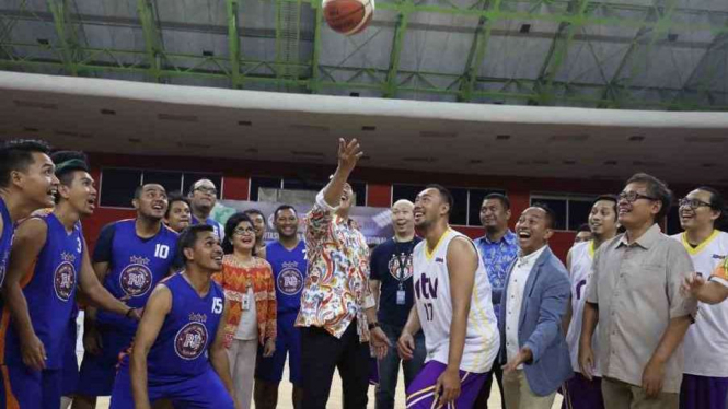 Menpora Imam Nahrawi buka turnamen basket antar media Ibbamnas 2018.
