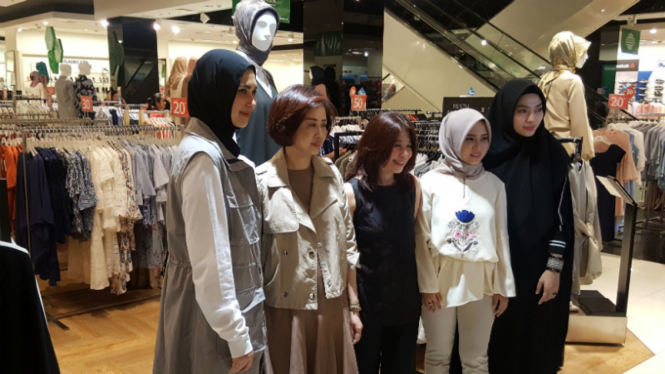 Kolaborasi Matahari dan IFF mempersembahkan koleksi modest wear yang eksklusif.