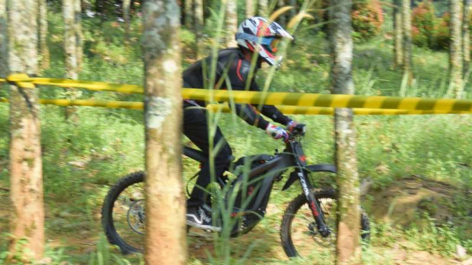 Test ride Viar E-Cross
