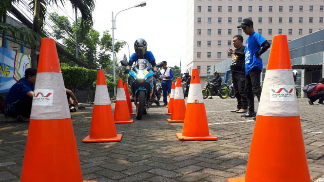 Latihan road safety