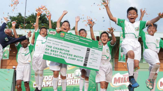 Pemain terbaik Milo Football Championship.