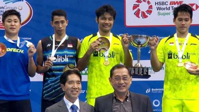 Berry Angriawan/Hardianto (kanan/kuning) menjuarai Australia Open Super 300