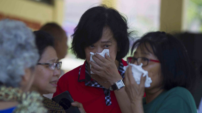 Pemakaman korban ledakan bom bunuh diri di tiga gereja di Surabaya