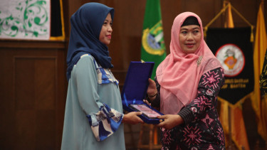 Bidan Sehati Bersama dengan IBI Banten dan Pemprov Banten Melantik Bidan Delima