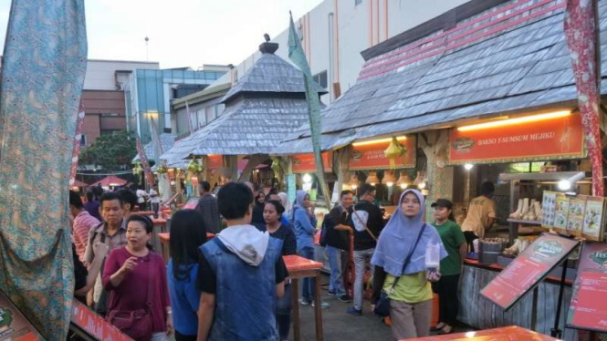 Suasana Ngabuburit di Kelapa Gading