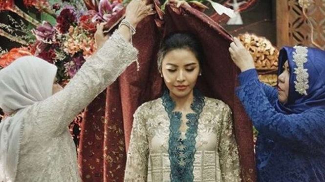 Adara Taista, menantu Hatta Rajasa