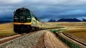 5 Rute Jalur Kereta Api Paling Indah di Dunia