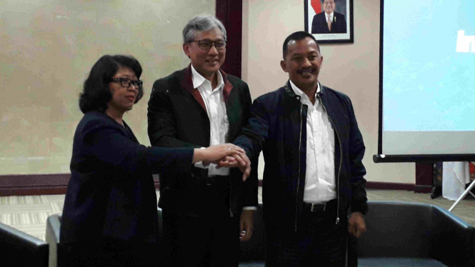 Gigih Prakoso jadi Direktur Utama PGN (tengah).