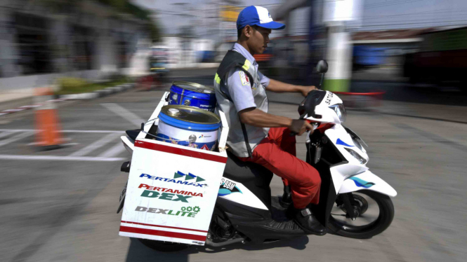 Sepeda motor pengantar BBM yang disiapkan untuk arus mudik