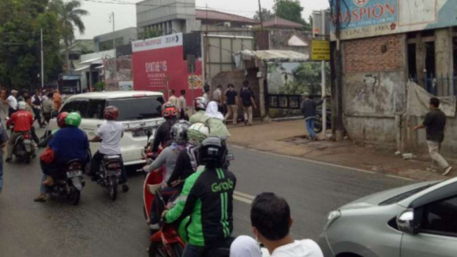 Lokasi dentuman sebuah drum di seberang PN Jaksel, Jumat, 25 Mei 2018.