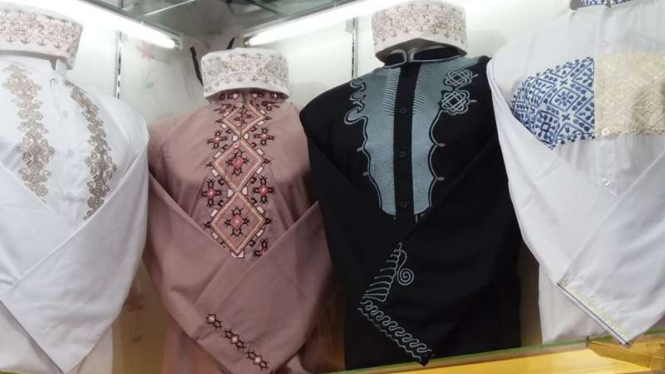 Baju Koko Black Panther (warna hitam)