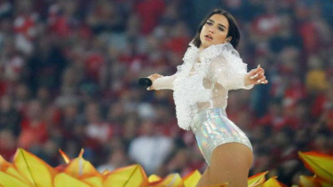 Dua Lipa tampil jelang final Liga Champions