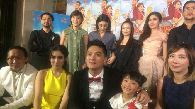 Para pemain film Dimsum Martabak 