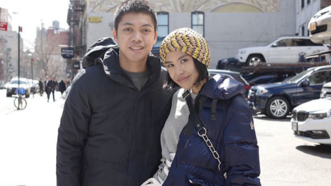Rasyid Rajasa dan mendiang Adara Taista.