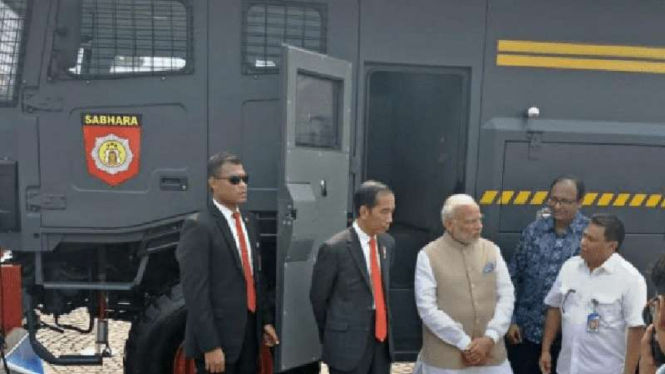Water cannon Polri buatan Tata Motors