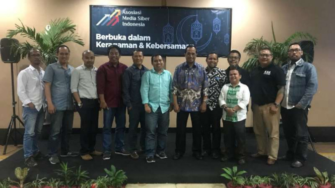 Buka Puasa Amsi dengan Menteri Perhubungan Budi Karya Sumadi.