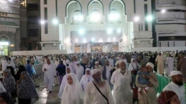 Jamaah umrah di Masjidil Haram.