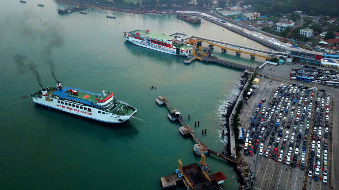 Ilustrasi Pelabuhan Merak