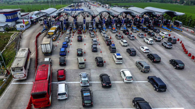 Arus Lalu Lintas Gerbang Tol Palimanan