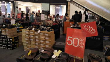 Midnight Sale jelang Lebaran.