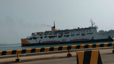 Ilustrasi: Kapal ferry di Pelabuhan 