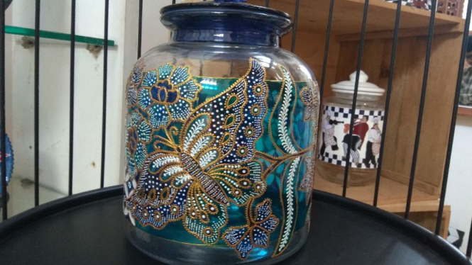 Toples lukis Lita Glass Painting