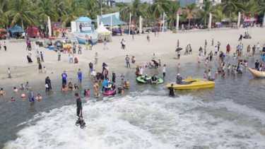 Suasana liburan di Ancol