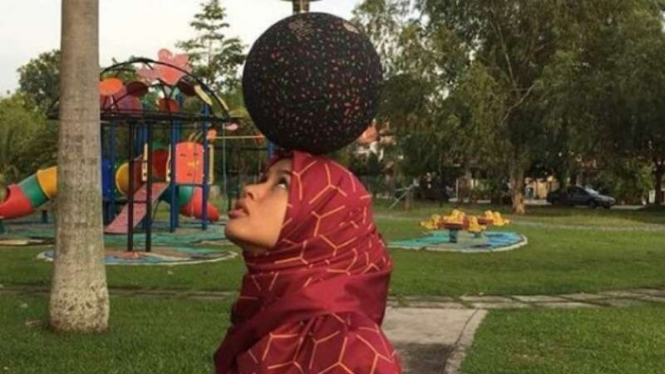 Qhouirunnisa Endang Wahyudi.