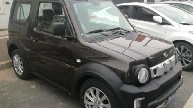 Suzuki Jimny tiruan dari China.