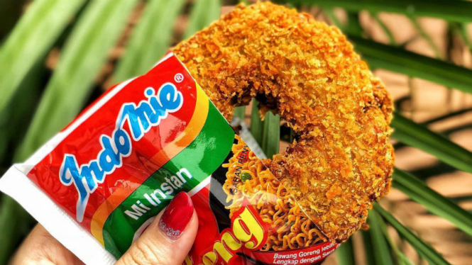 Donat Indomie di XCoffee Jakarta.