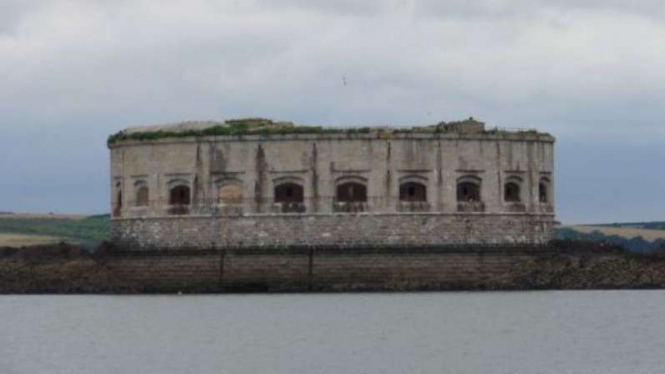 Stack Rock Fort