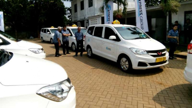 Wuling, Armada Baru Tkasi Express.