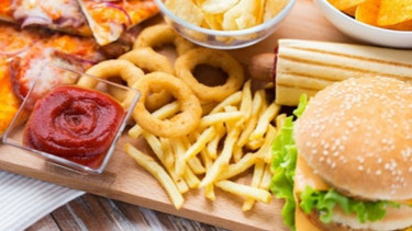 Makanan junkfood.