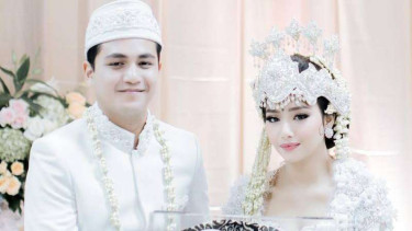Aktor Rizky Alatas menikah dengan Adzana Bing Slamet