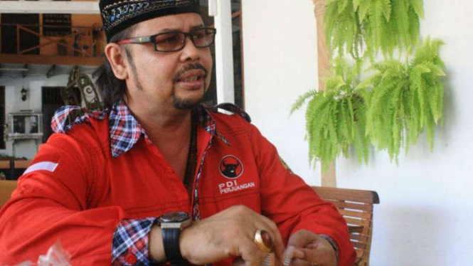 Ketua PDIP Kota Lhokseumawe Husaini Setiawan