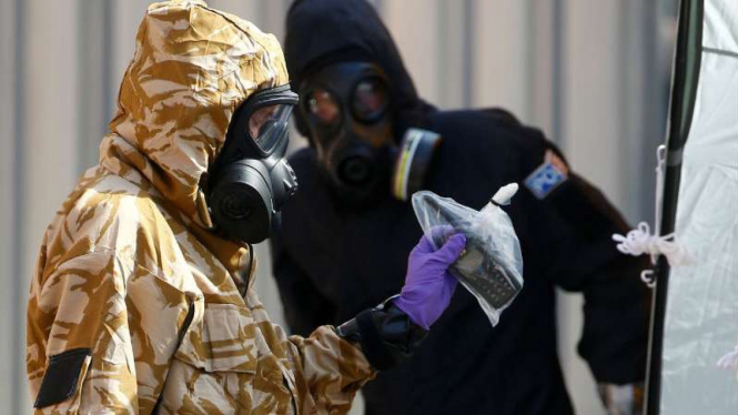 Sterilisasi oleh otoritas setelah ditemukan dua korban racun Novichok di Inggris