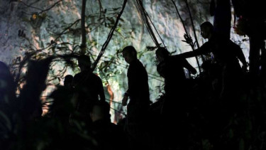 Penyelamatan anak-anak yang 2 minggu lebih terjebak dalam gua di Thailand