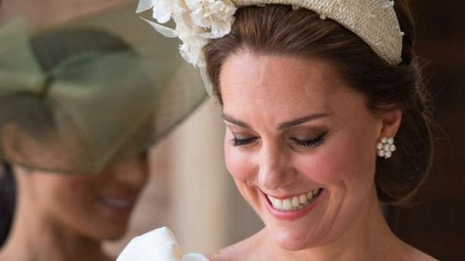 Kate Middleton saat pembaptisan Pangeran Louis.
