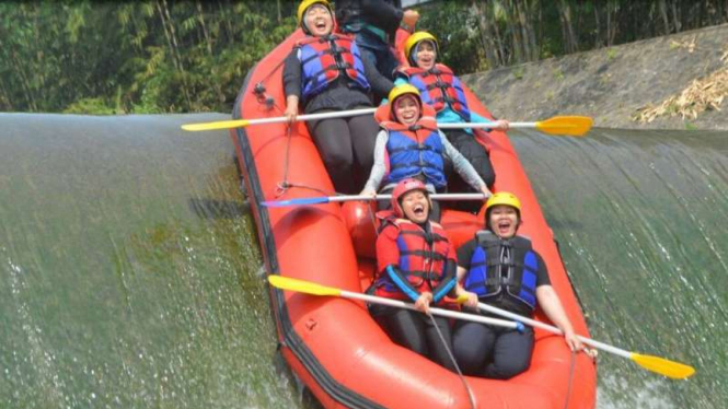 Rafting.