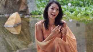 Solois Cantik Bikin Video Klip di Wot Batu